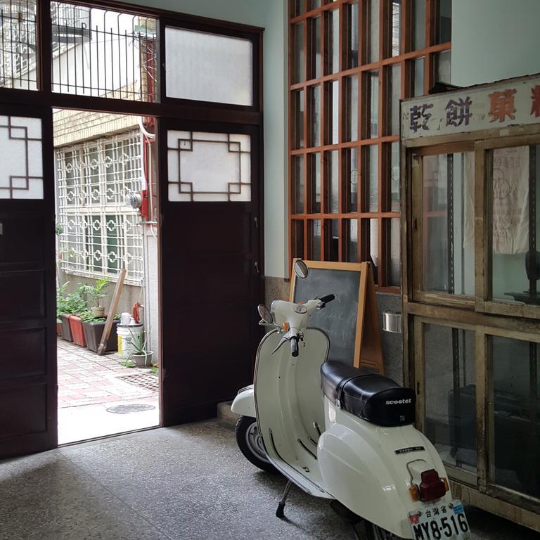 San Bu Strolling Apartment Tainan Exterior photo